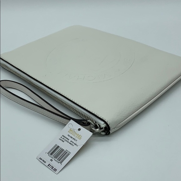 MICHAEL KORS FULTON SPORT XL ZIP CLUTCH WRISTLET - Picture 10 of 16